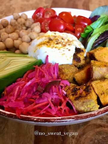 Vegan bowl with spicy pickled cabbage.