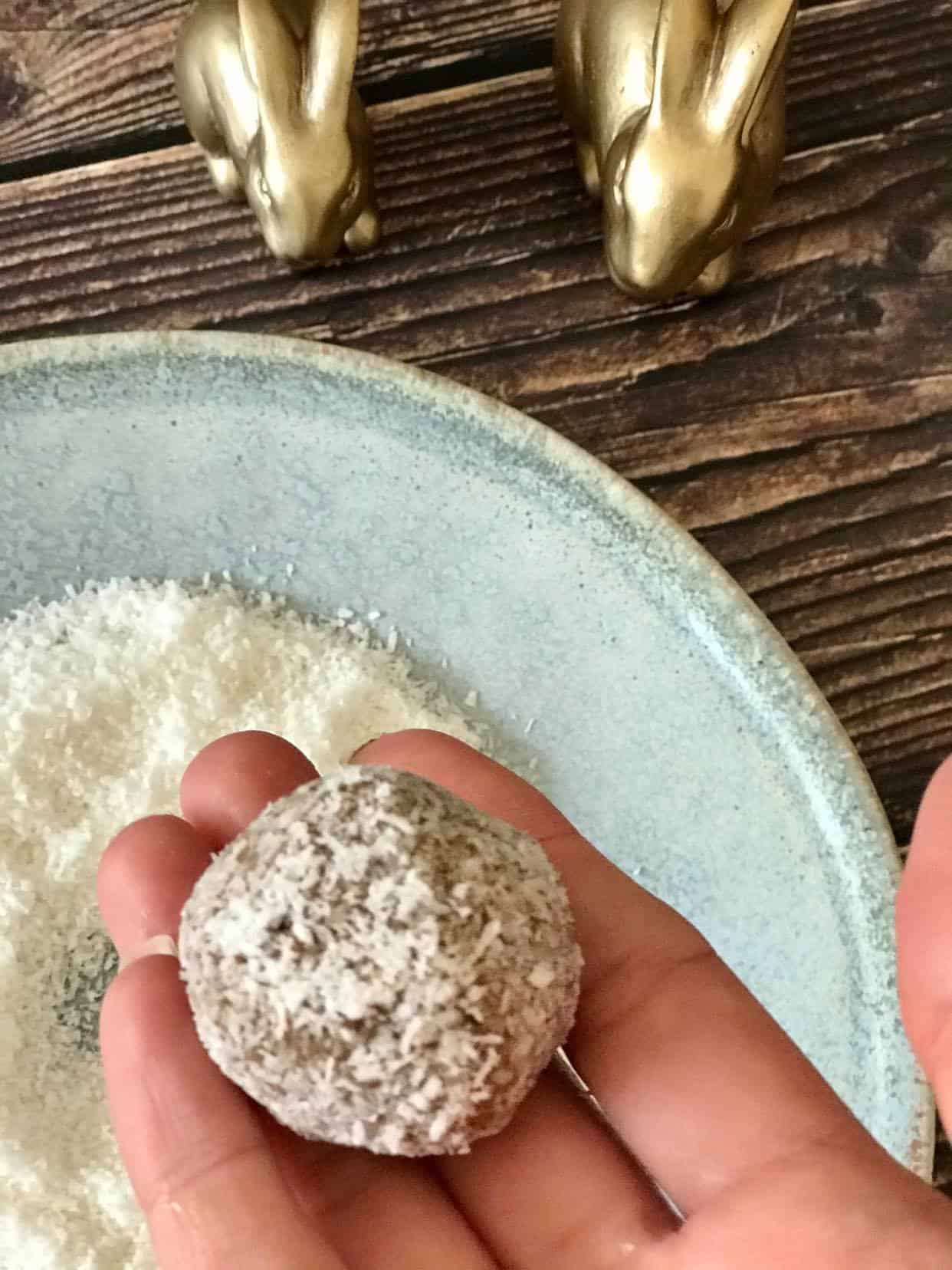 No-bake carrot cake bites.