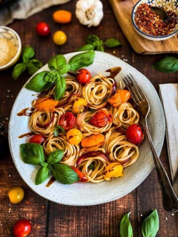 cropped-tomato-basil-pasta-6.jpg