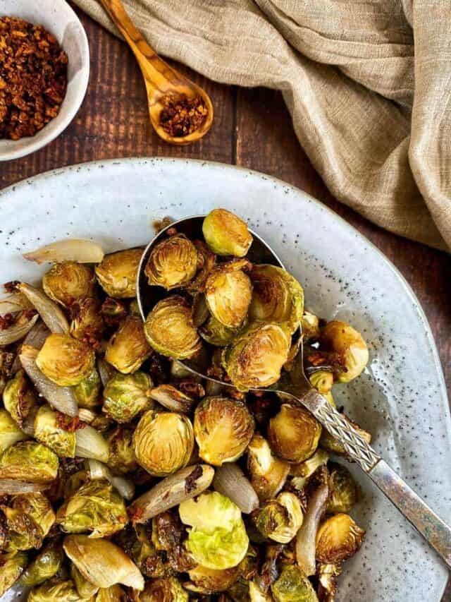 MAPLE BALSAMIC ROASTED BRUSSELS SPROUTS (OIL-FREE)