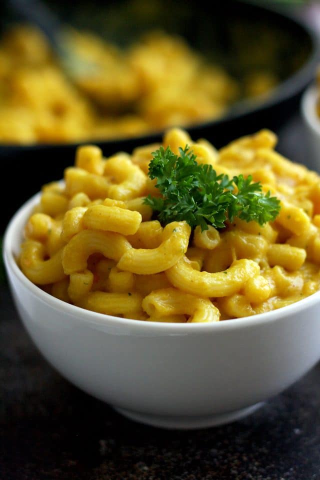 Bowl of vegan mac and cheese.