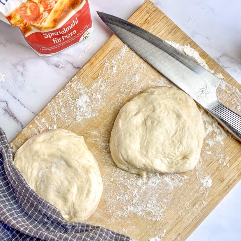 The BEST Vegan Pizza Dough (Homemade & Oil-Free) – No Sweat Vegan