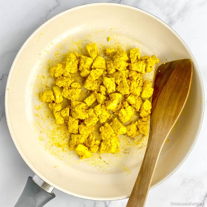 Easy Tofu Scramble – No Sweat Vegan