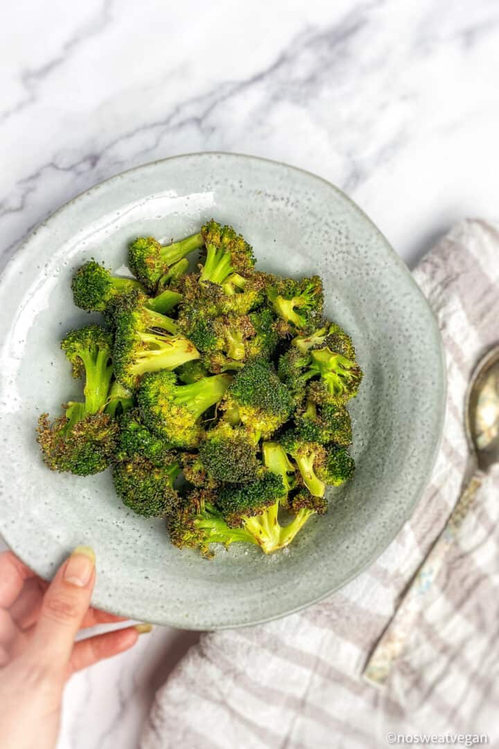 Air Fryer Broccoli (With OilFree Options) No Sweat Vegan