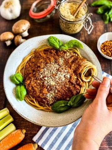 cropped-vegan-bolognese-oil-free.jpg