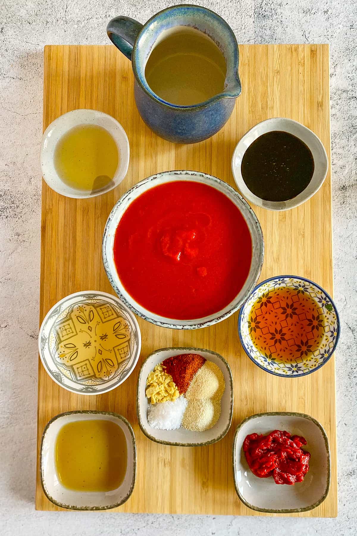 Ingredients to make vegan bbq sauce.